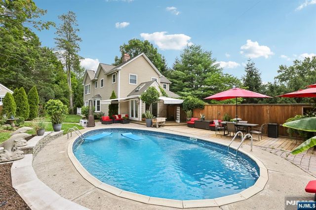 757 Kinderkamack Road, Oradell, NJ 07649