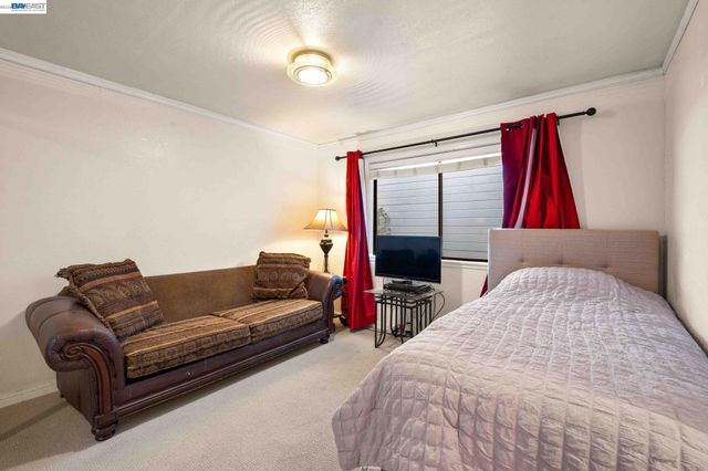 8591 Beverly Ln, Dublin, CA 94568