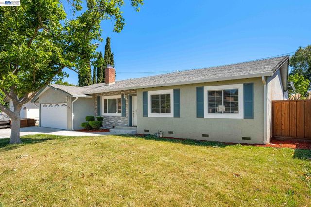 8591 Beverly Ln, Dublin, CA 94568