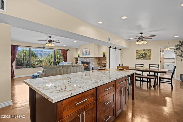 9420 E Sierra Street, Tucson, AZ 85710