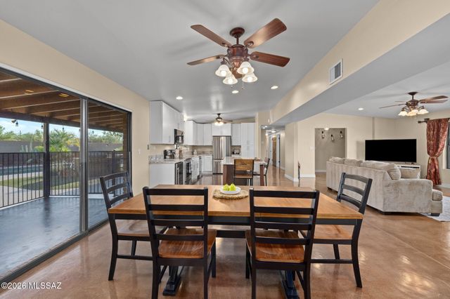 9420 E Sierra Street, Tucson, AZ 85710