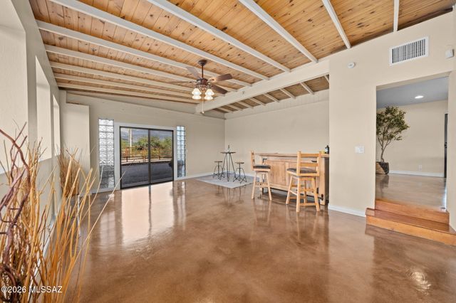 9420 E Sierra Street, Tucson, AZ 85710