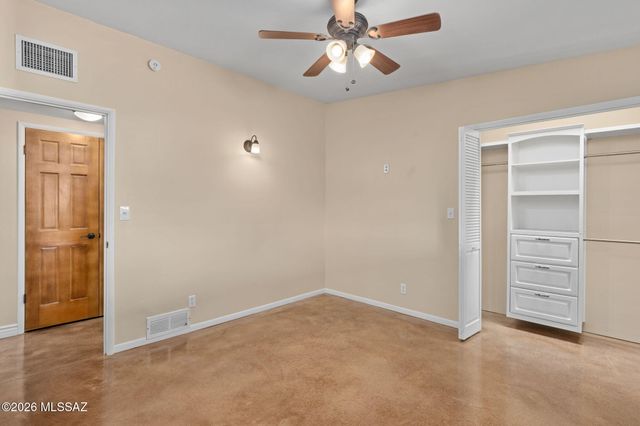 9420 E Sierra Street, Tucson, AZ 85710