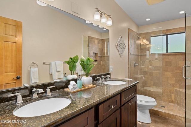 9420 E Sierra Street, Tucson, AZ 85710