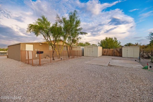 9420 E Sierra Street, Tucson, AZ 85710