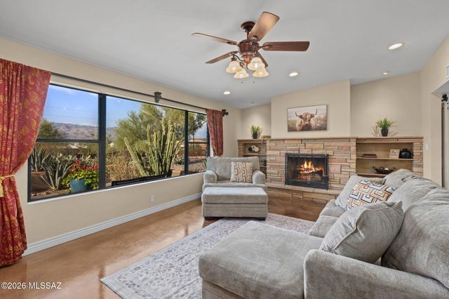 9420 E Sierra Street, Tucson, AZ 85710