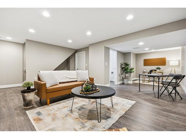 7178 E Bentley Cir, Centennial, CO 80112