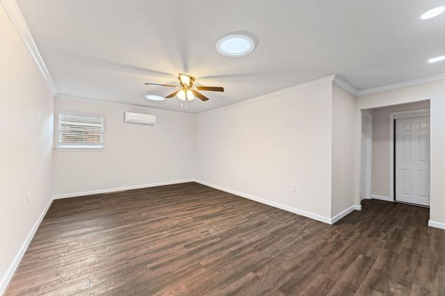 27241 Wells Lane, Conroe, TX 77385
