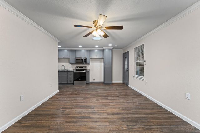 27241 Wells Lane, Conroe, TX 77385
