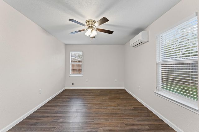 27241 Wells Lane, Conroe, TX 77385