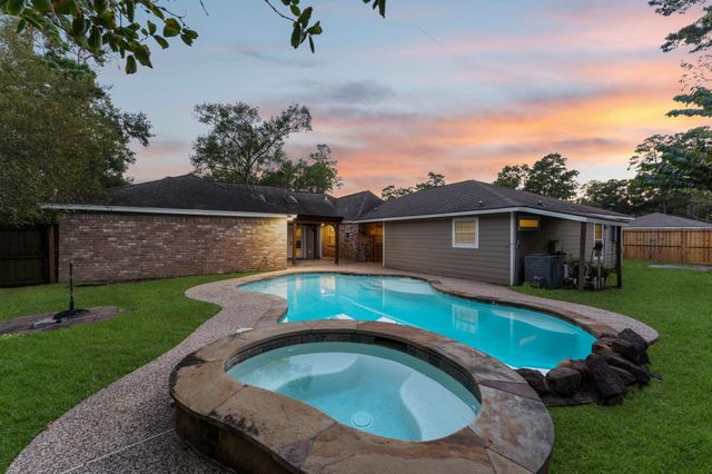 27241 Wells Lane, Conroe, TX 77385