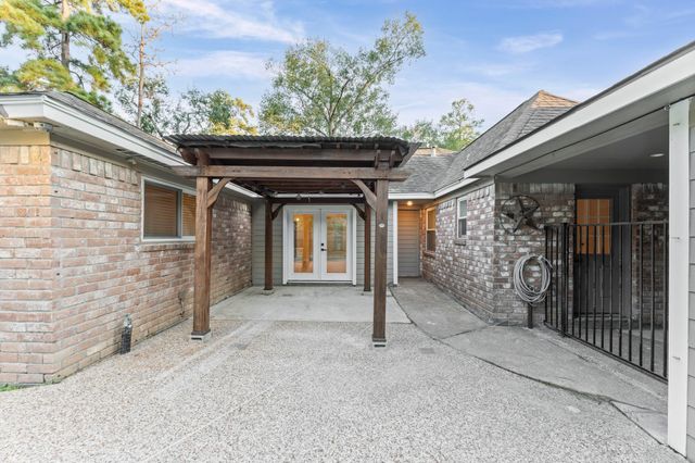 27241 Wells Lane, Conroe, TX 77385
