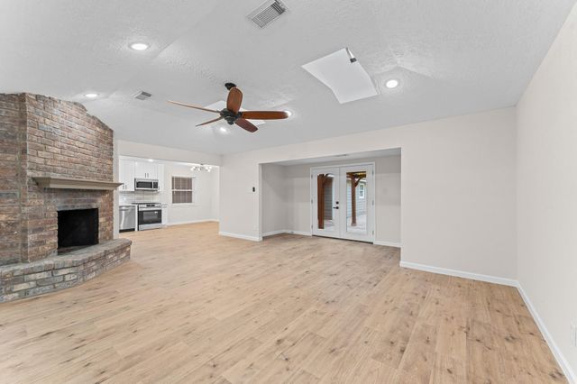 27241 Wells Lane, Conroe, TX 77385