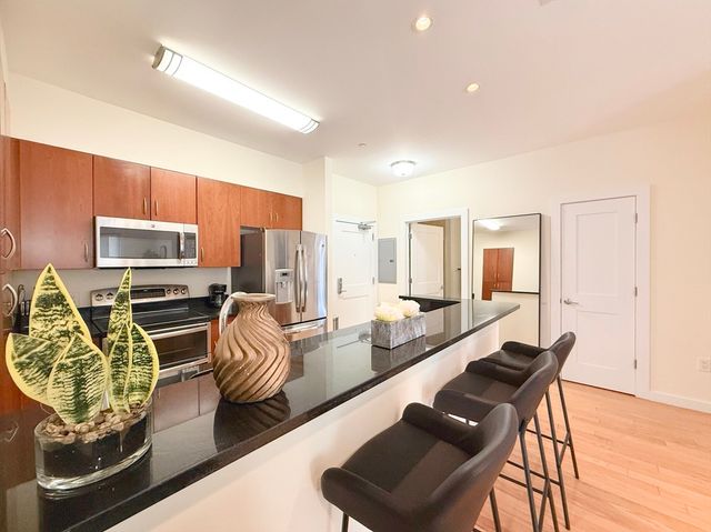 9 Miner Street 406, Boston, MA 02215