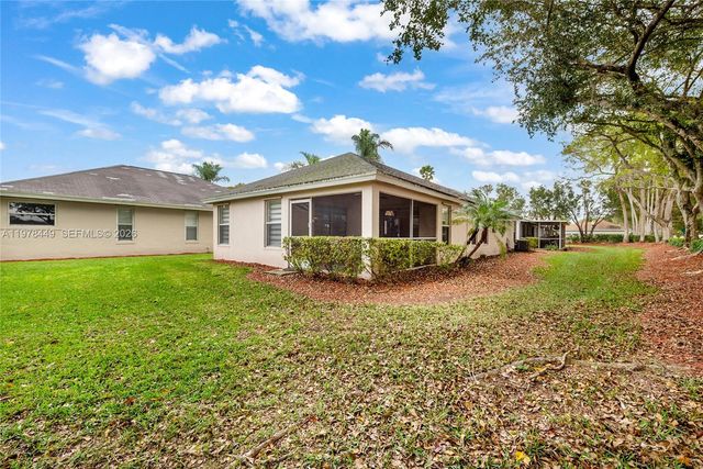 2020 SE 5th Pl, Homestead, FL 33033