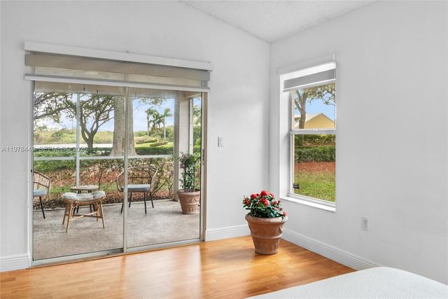 2020 SE 5th Pl, Homestead, FL 33033