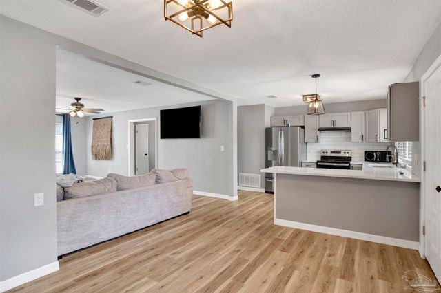 3640 Mclean Ave, Pensacola, FL 32514