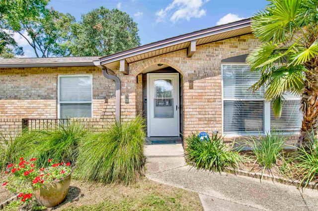 3640 Mclean Ave, Pensacola, FL 32514