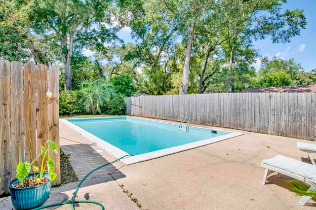 3640 Mclean Ave, Pensacola, FL 32514