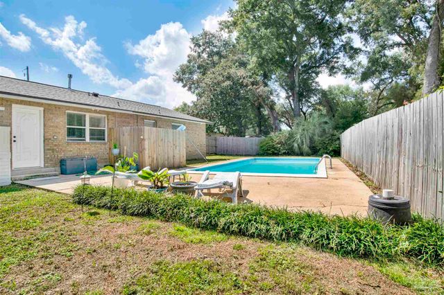 3640 Mclean Ave, Pensacola, FL 32514