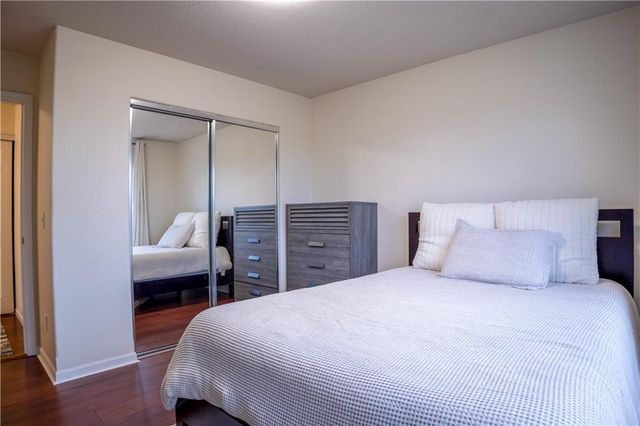 1532B Legend Trail Drive, Lawrence, KS 66047