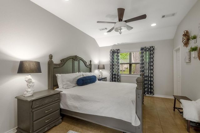 7 Lakeside, Trinity, TX 75862