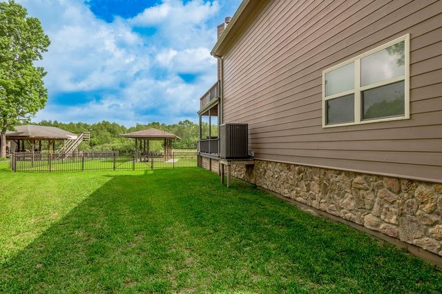 7 Lakeside, Trinity, TX 75862