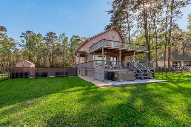 7 Lakeside, Trinity, TX 75862