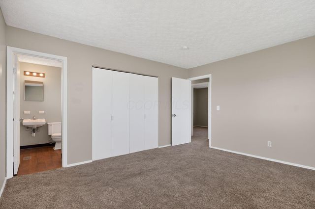 15 Kanpur Place, Westerville, OH 43081