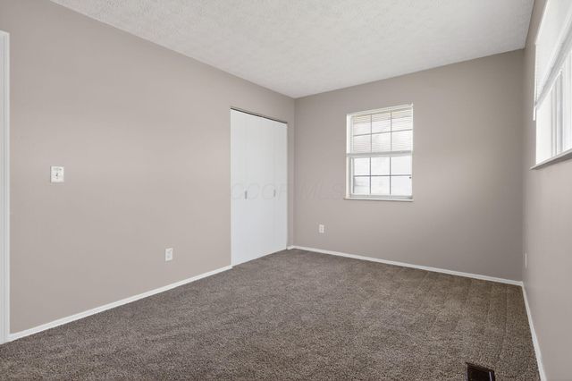 15 Kanpur Place, Westerville, OH 43081