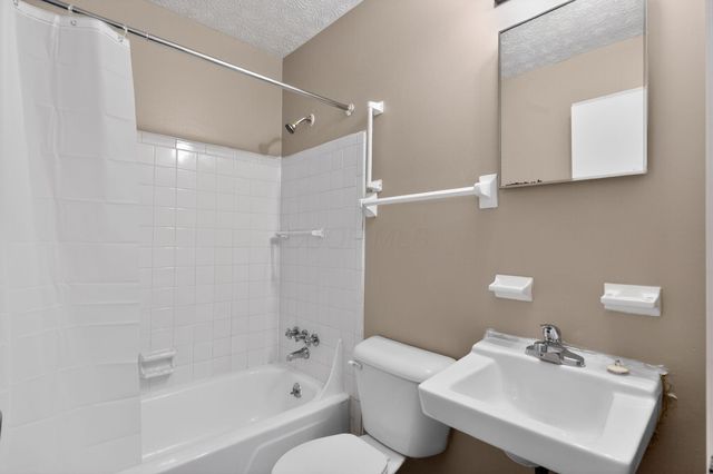 15 Kanpur Place, Westerville, OH 43081