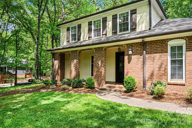 9101 Hinson Drive, Matthews, NC 28105