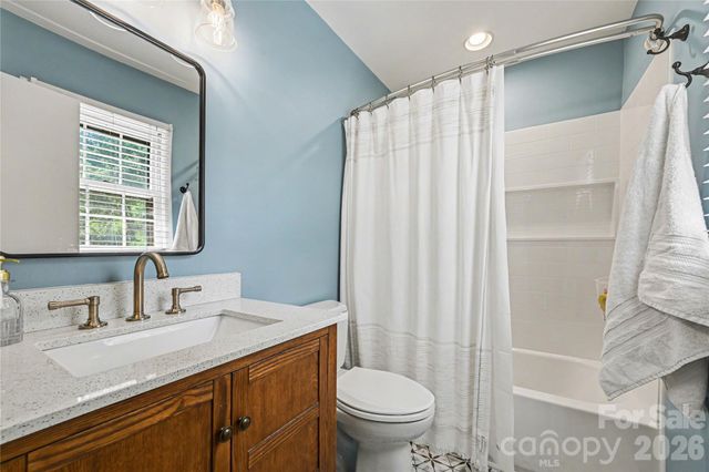 9101 Hinson Drive, Matthews, NC 28105