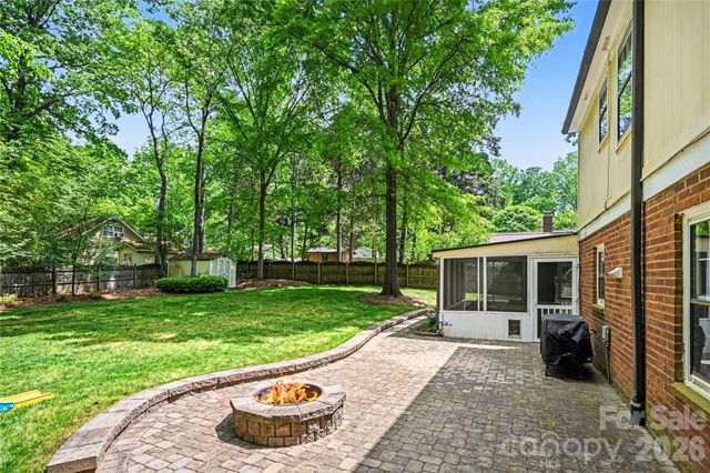 9101 Hinson Drive, Matthews, NC 28105