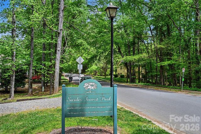 9101 Hinson Drive, Matthews, NC 28105