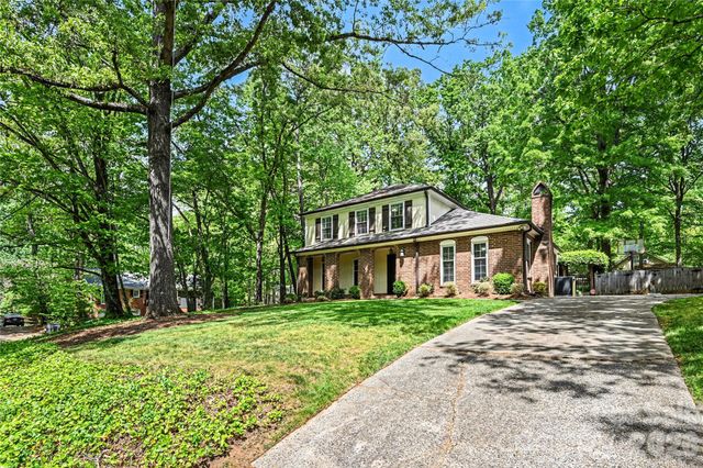 9101 Hinson Drive, Matthews, NC 28105