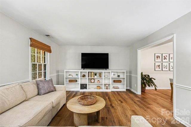 9101 Hinson Drive, Matthews, NC 28105