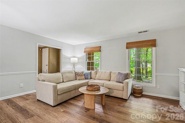 9101 Hinson Drive, Matthews, NC 28105