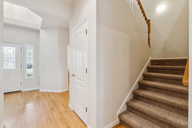 6089 N Royal Park, Boise, ID 83713