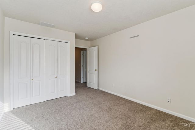 6089 N Royal Park, Boise, ID 83713