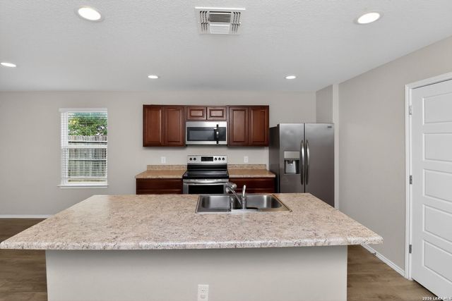 12931 Cicely Ct, St Hedwig, TX 78152