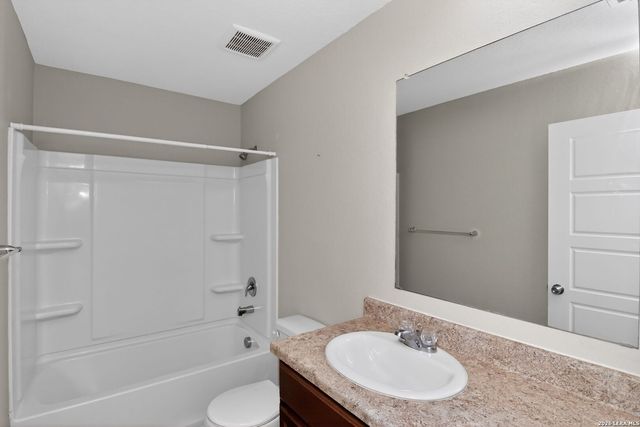 12931 Cicely Ct, St Hedwig, TX 78152