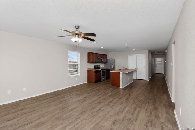 12931 Cicely Ct, St Hedwig, TX 78152