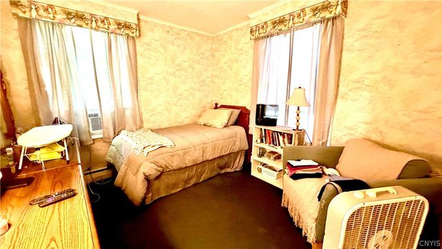17 W Main St, Marcellus, NY 13108