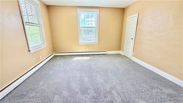 17 W Main St, Marcellus, NY 13108