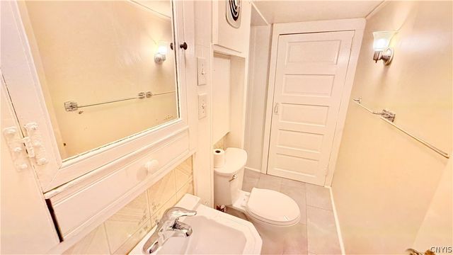 17 W Main St, Marcellus, NY 13108