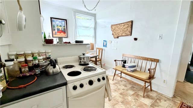 17 W Main St, Marcellus, NY 13108