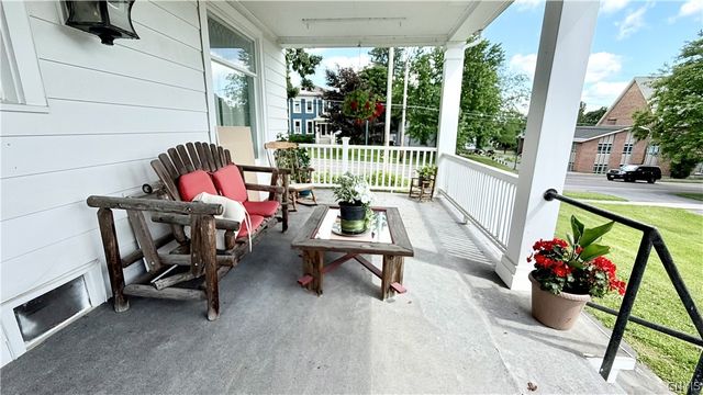 17 W Main St, Marcellus, NY 13108