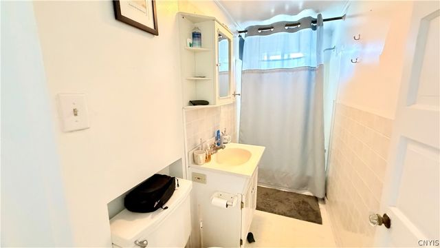 17 W Main St, Marcellus, NY 13108