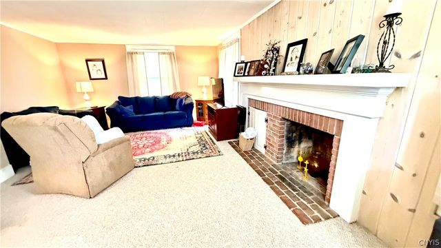 17 W Main St, Marcellus, NY 13108